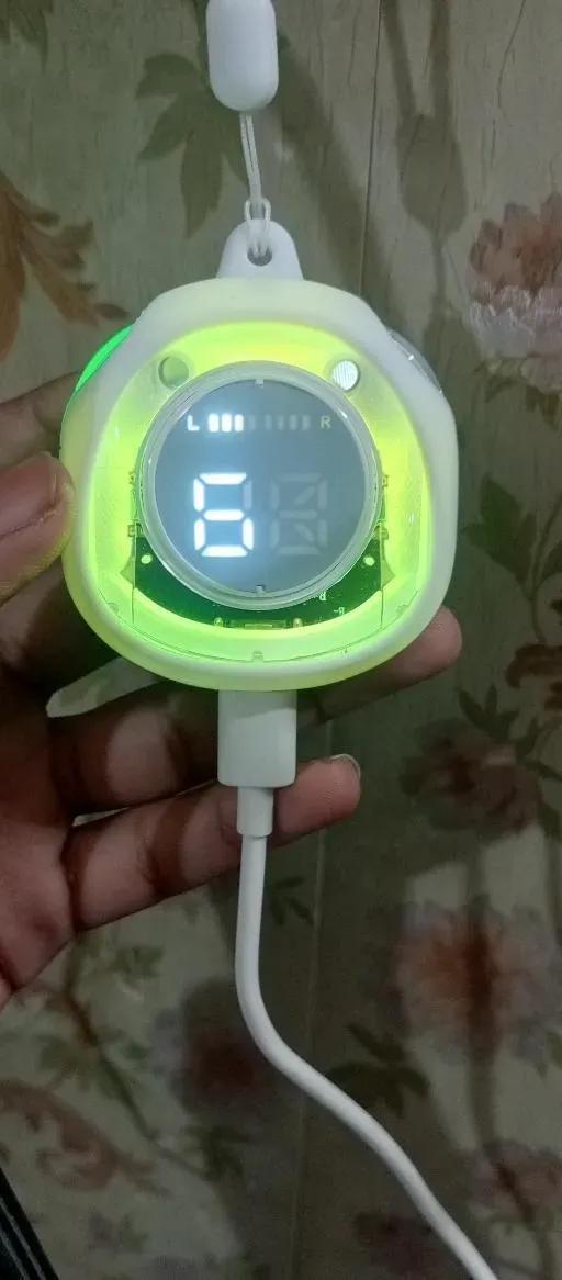 earbuds 2
